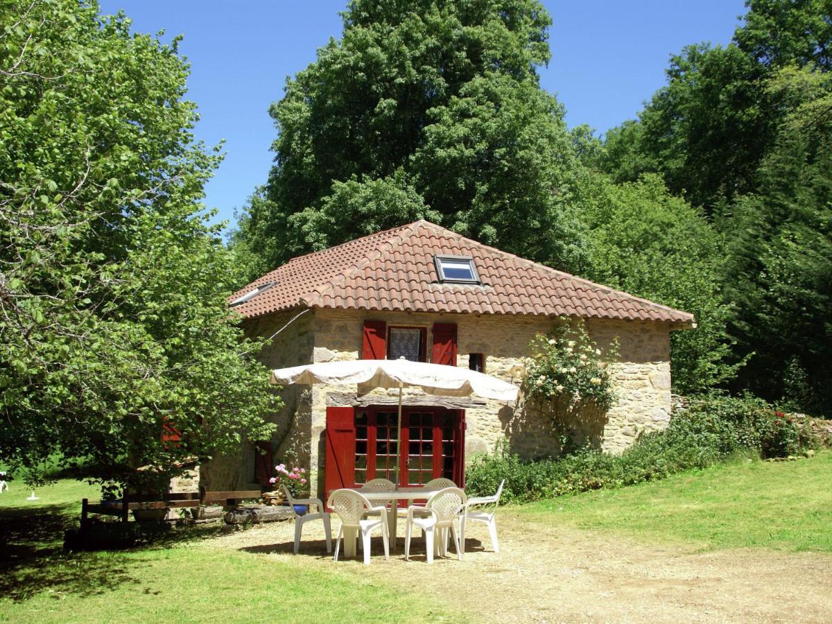 Cosy Holiday Home In Lantheuil With Garden Villefranche-du-Périgord Екстериор снимка