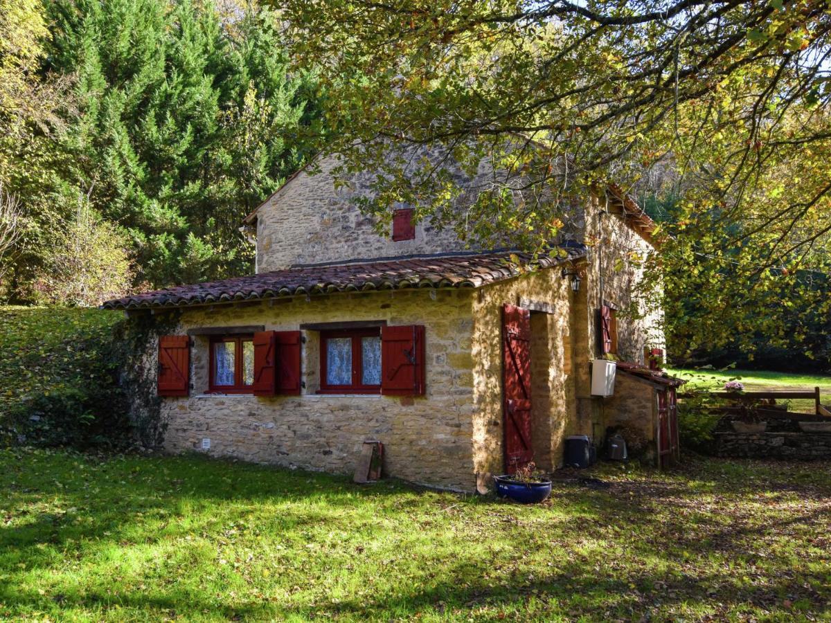 Cosy Holiday Home In Lantheuil With Garden Villefranche-du-Périgord Екстериор снимка