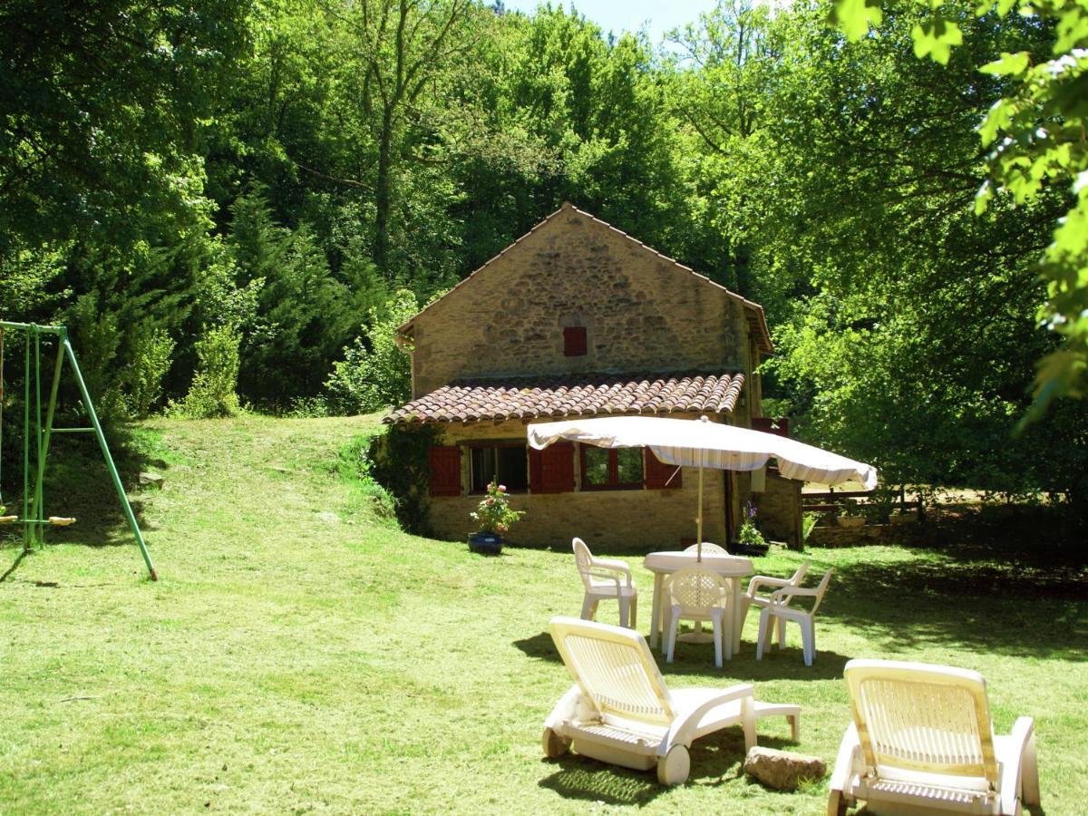 Cosy Holiday Home In Lantheuil With Garden Villefranche-du-Périgord Екстериор снимка